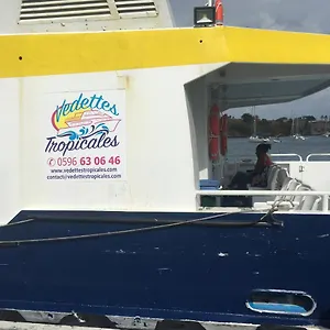 https://appart-bleu-caraibe-bord-de-mer.comcaribbean.com